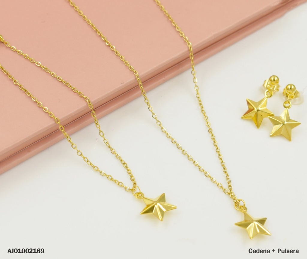 JUEGO ESTRELLA CON RELIEVE, ARETES DE COLGAR Y PULSERA C/DIJE