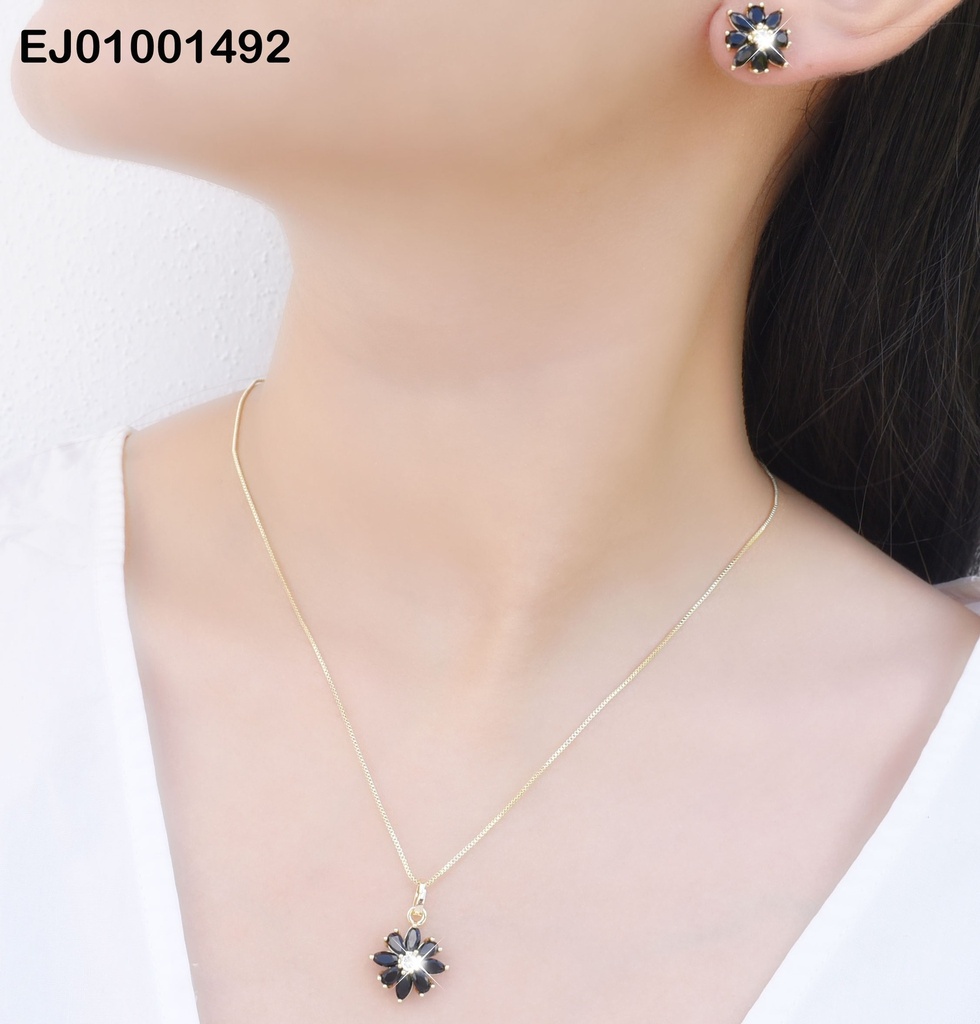 JUEGO FLOR ZIRCONIAS NEGRAS CENTRO ZIRCONIA RD
