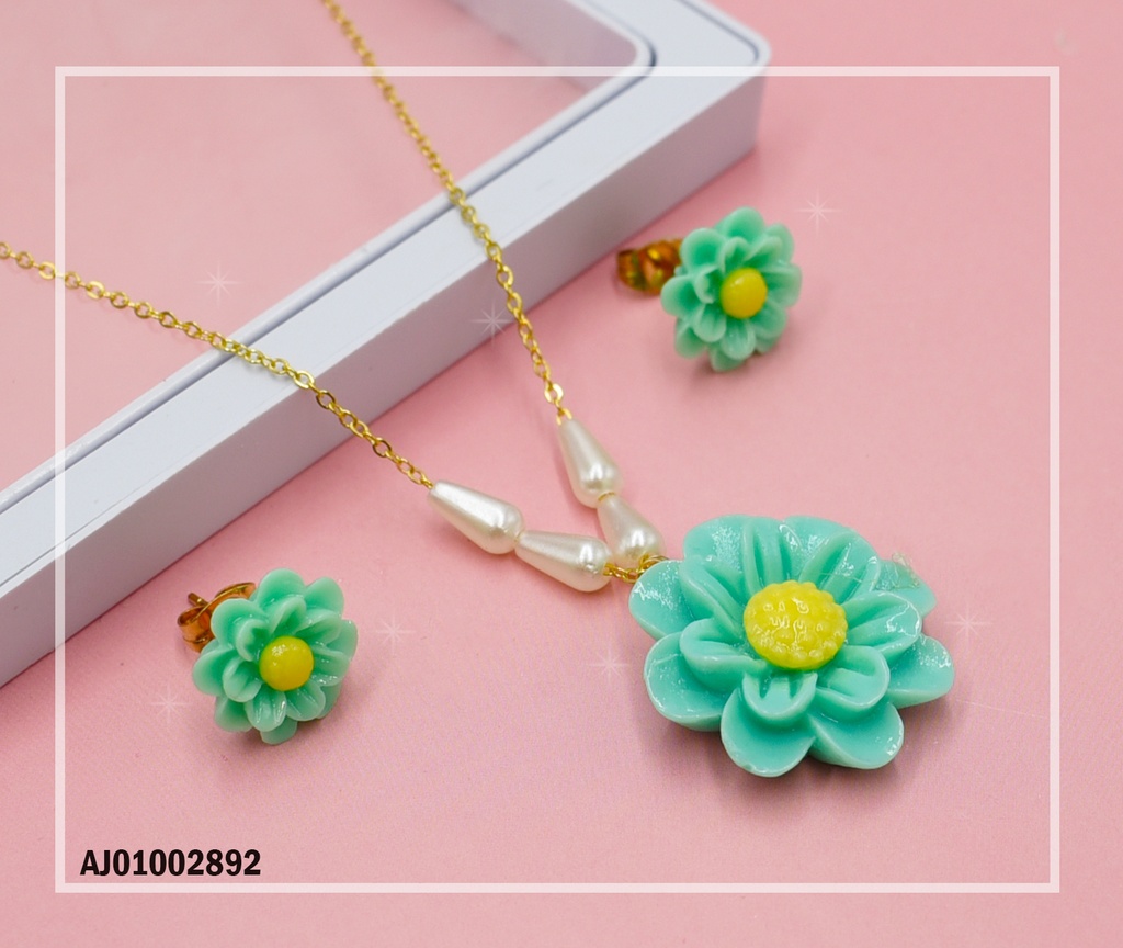 JUEGO ROSAS TURQUESAS CADENA C/GOTAS BLANCAS