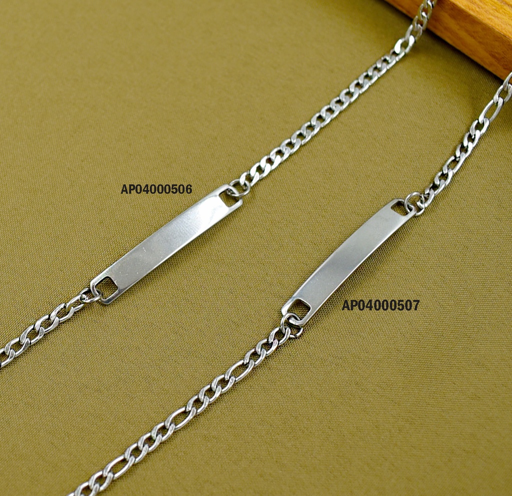 PULSERA  FINA MARTILLADA PLACA 0.8NK