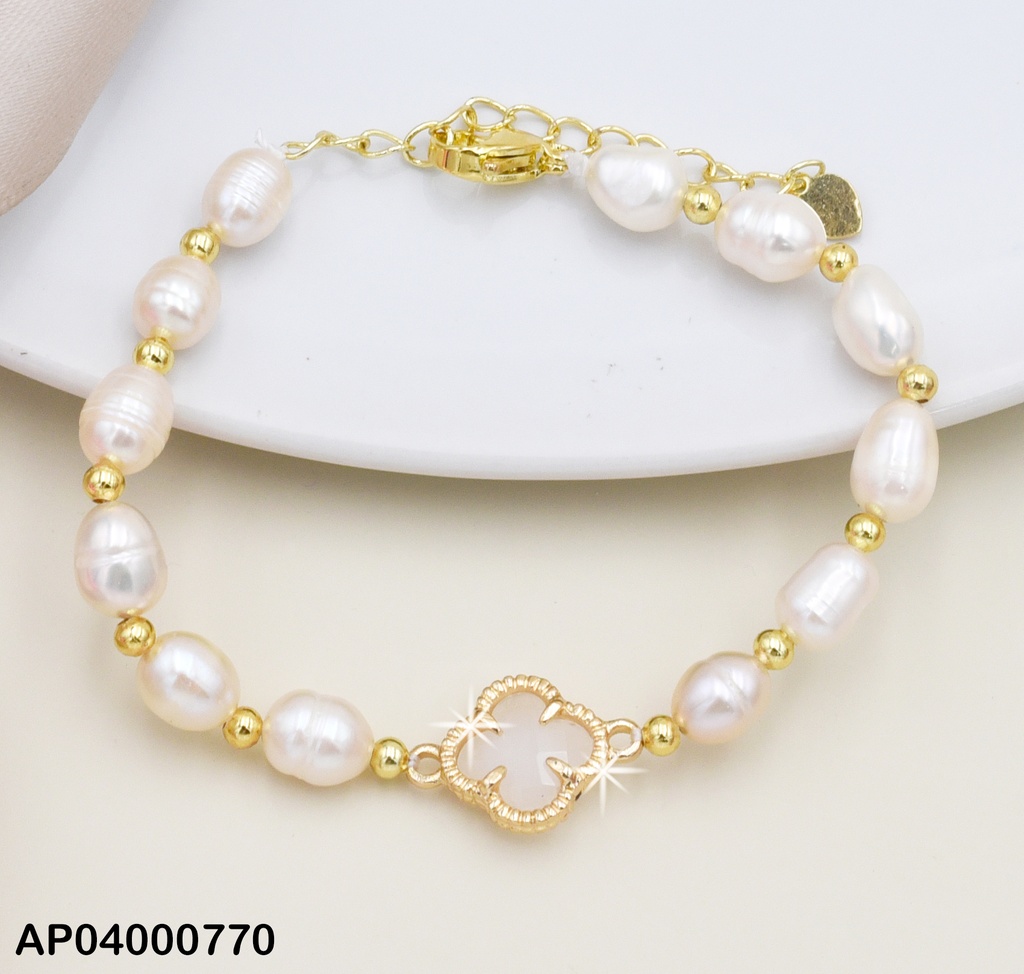 PULSERA PERLAS CULTIVADAS DIJE ROMBO BLANCO