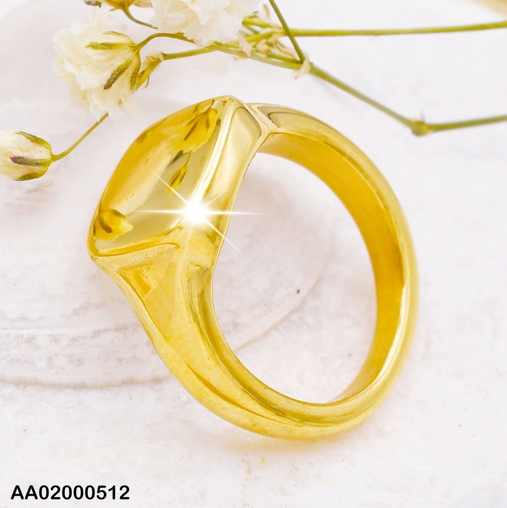 ANILLO DORADO DE MESA CUADRADA