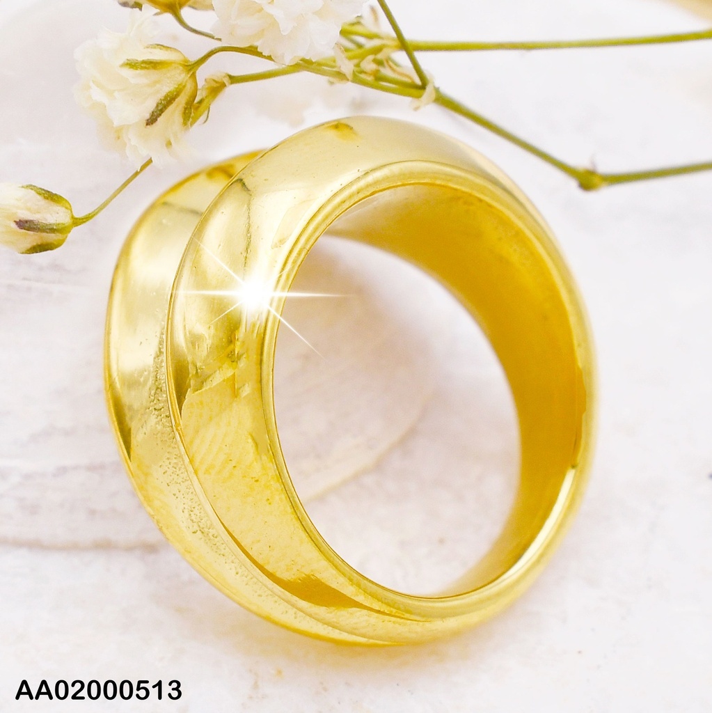 ANILLO DORADO CON CANAL AL CENTRO