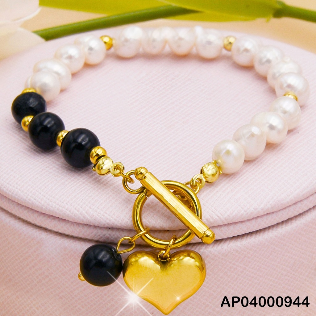 PULSERA PERLAS/ESFERAS NEGRAS CORAZÓN COLGANTE