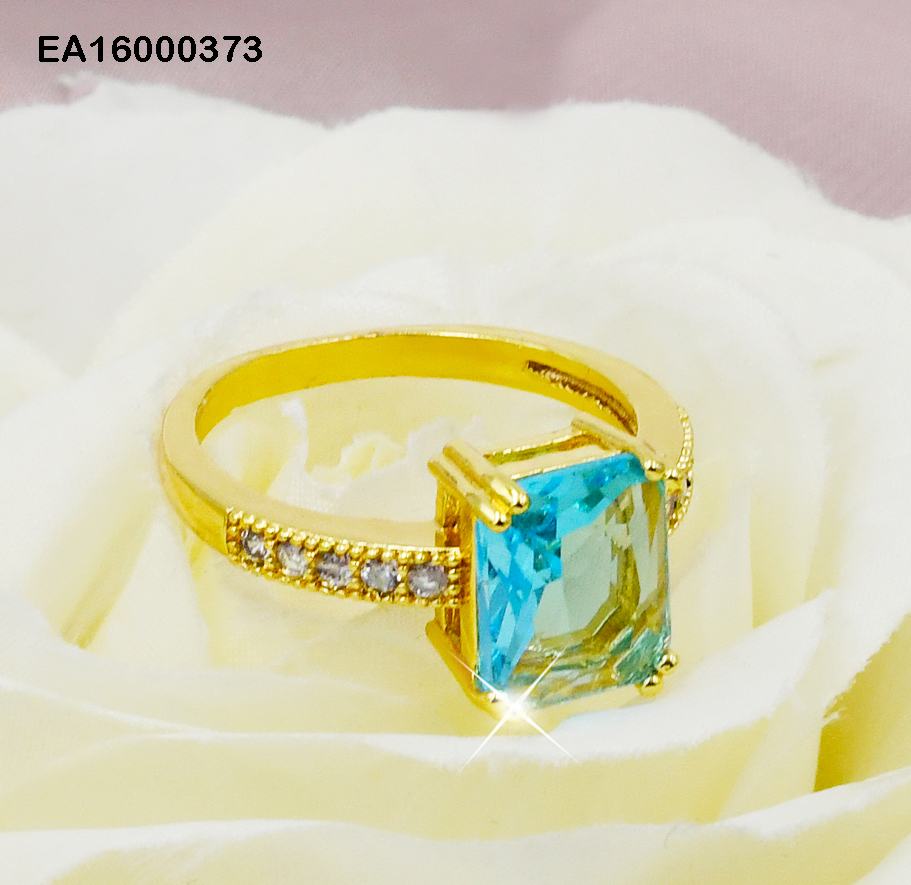 ANILLO  ZIRCONIA RECTANGULAR VERTICAL COL.VARIOS