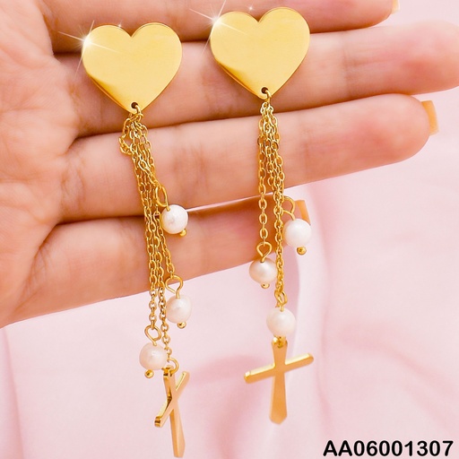 [AA06001307] ARETES PLACA CORAZÓN C/COLGANTES PERLAS-CRUZ