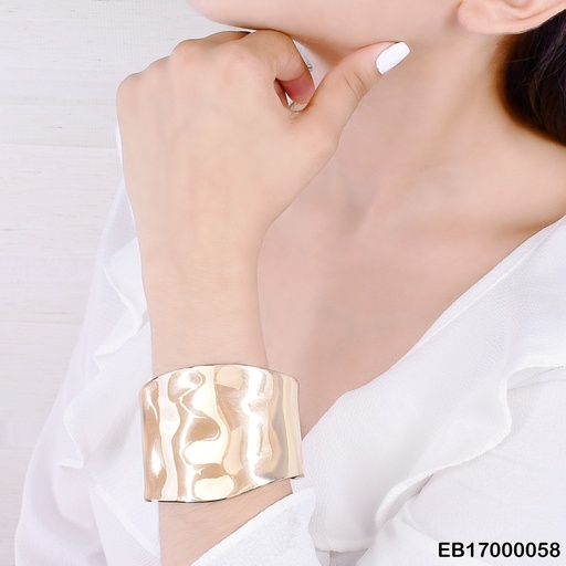 [EB17000058] BRAZALETE ANCHO SUPERFICIE ONDULADA
