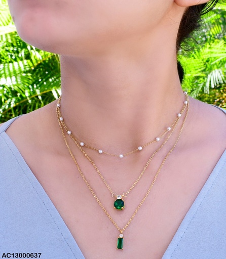 [AC13000637] CADENA TRIPLE PERLITAS/2 TRAD.DIJES:ZIRC.VERDE🟢🟩