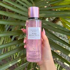 [BO01000465] BODY VICTORIA´S SECRET PURE SEDUCTION RUNWAY SHINE