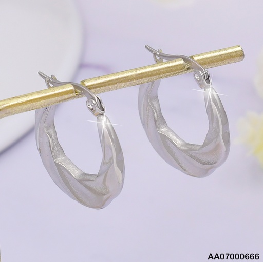 [AA07000666] ARGOLLAS PLAT. OVALADAS C/LINEAS DIAGONALES RELIEVE KE113765