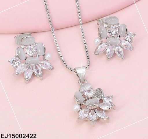 [EJ15002422] SET PLAT FLOR/ HOJITAS ZIRC CRISTAL ALREDEDOR SE617-9