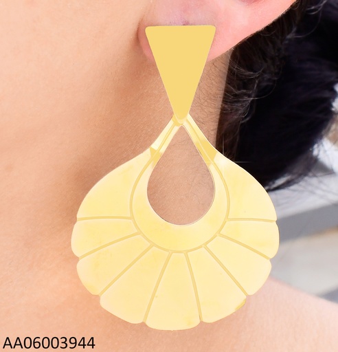 [AA06003944] ARETES DOR TRIANGULO INVERTIDO / GOTA SEGMENTADA KE112642-BI
