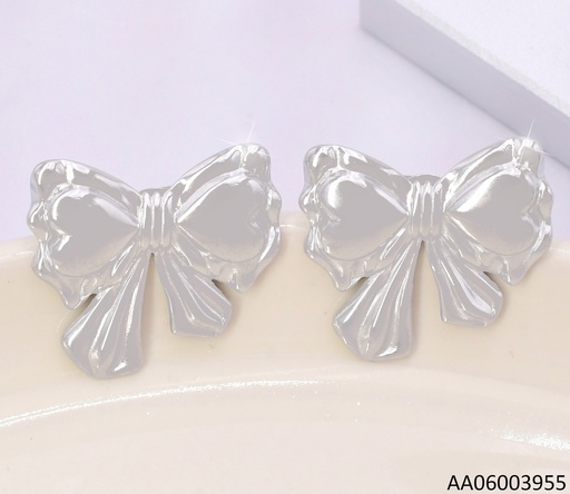 [AA06003955] ARETES PLATEADO LAZO KE119245