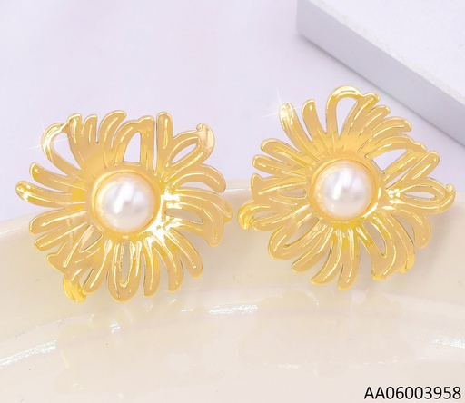 [AA06003958] ARETES DORADO FLOR / PERLA KE118944