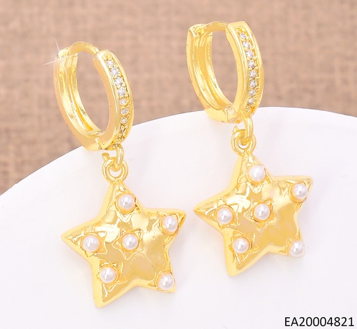 [EA20004821] ARETES HUGGIES  DORADO / ESTRELLA PERLAS EE4187-9