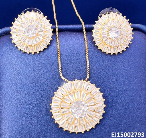 [EJ15002793] SET DORADO CIRCULO ZIRC RECT EN ESPIRAL SE1230-6