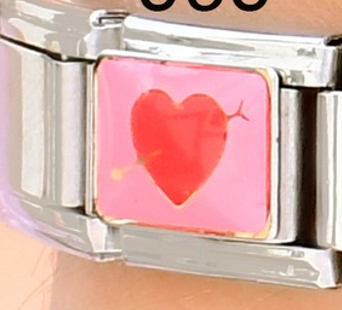 [AC19000062] CHARM ITALIANO SILVER ACERO INOX. 9*10MM CORAZON ROJO