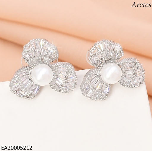[EA20005212] ARETES DOR FLOR 3 PETALOS ZIRC RECT/ PERLA CENTRO EE4675-6