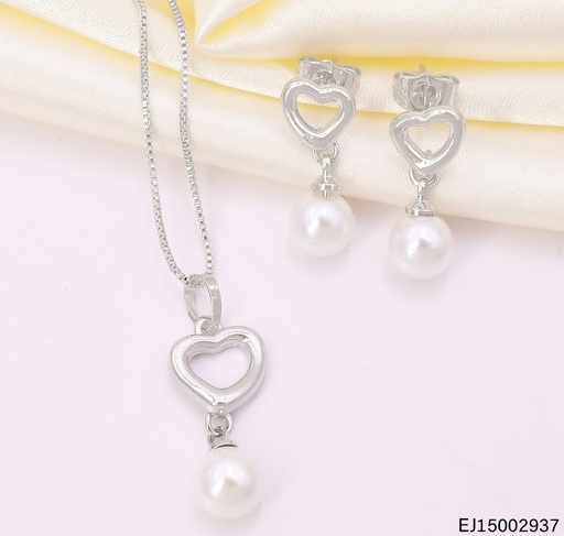 [EJ15002937] SET PLATEADO CROQUI CORAZON / PERLA COLGANTE F9426-206
