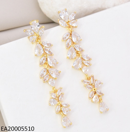 [EA20005510] ARETES DOR HOJAS ZIRC. EE4790-6 18K (IN11)