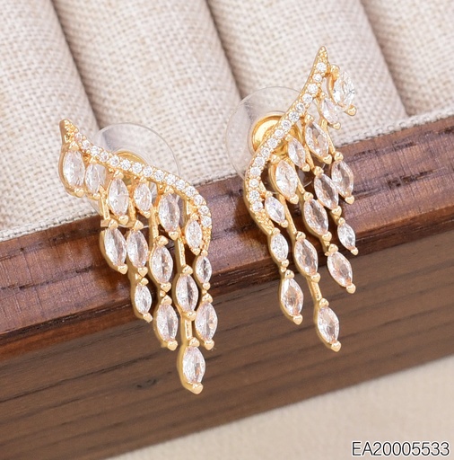 [EA20005533] ARETES DORADOS ALAS ZIRC. EE4831-6 18K (IN11)
