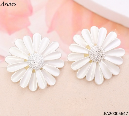 [EA20005647] ARETES FLOR BLANCA MARGARITA EE4265-301