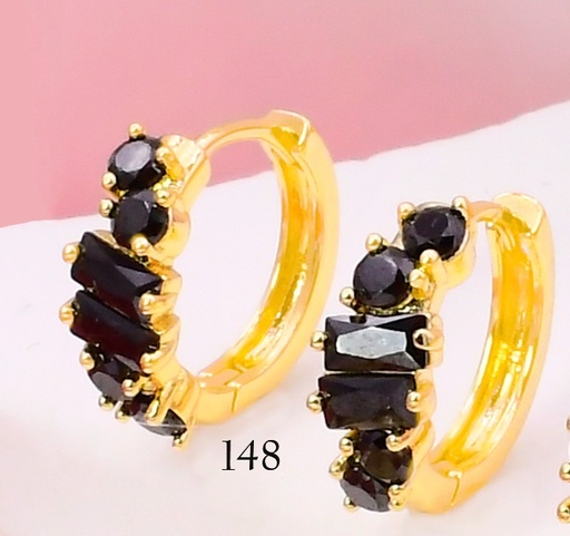 [BX02000148] ARETES BAÑO DE ORO 14K. XUPING "C" ZIRC. NEGRA EE5323-427 012026