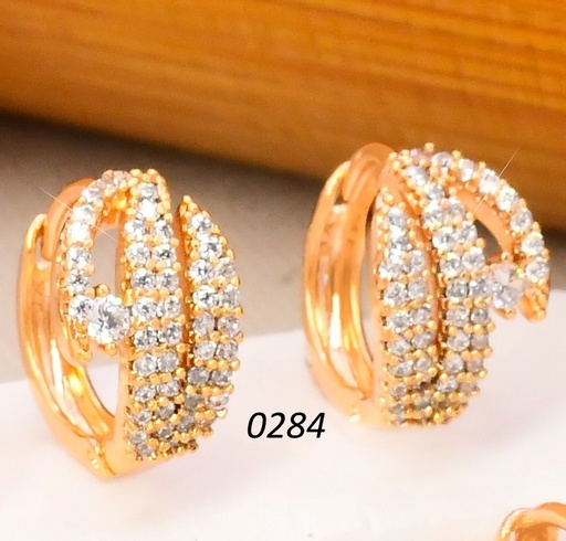 [BX02000284] ARETES HUGGIES BAÑO DE ORO 18K. XUPING "C" S ZIRC. EE5470-428 012026
