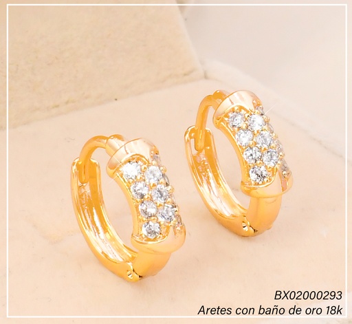 [BX02000293] ARETES HUGGIES BAÑO DE ORO 18K. XUPING "C" LINEA ZIRC. EE5479-428 012026