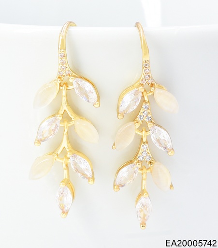 [EA20005742] ARETES DOR RAMA HOJA ZIRC. EE4943-6 012026