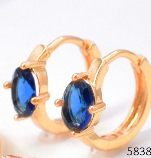 [EA20005838] ARETES DOR. HUGGIES  ZIRC. OV. AZUL EE5610-291 012026 (CM)