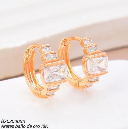 [BX02000511] ARETES BAÑO DE ORO 18K. XUPING HUGGIES ZIRC RECT.