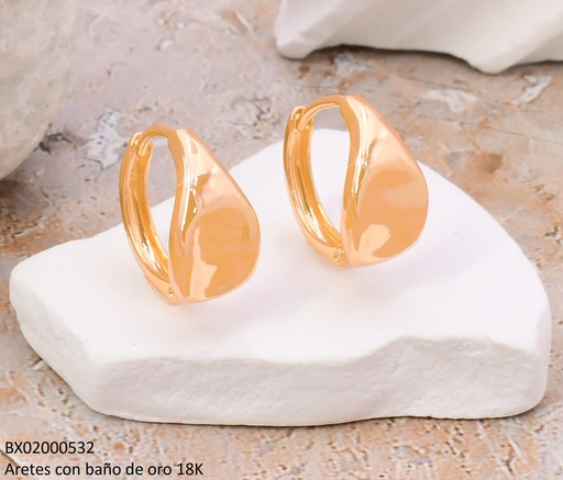 [BX02000532] ARETES HUGGIES BAÑO DE ORO 18K. XUPING DE MESA