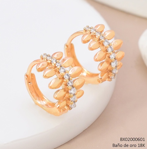 [BX02000601] ARETES HUGGIES BAÑO DE ORO 18K. XUPING RAMITAS DOR.