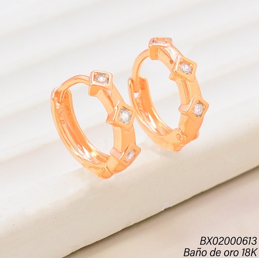 [BX02000613] ARETES HUGGIES BAÑO DE ORO 18K. XUPING ZIRC.ROMBOS VERT