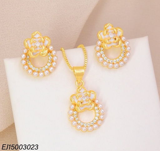 [EJ15003023] SET CIRC. PERLAS/FLOR BLANCA G2617-212