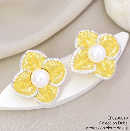 [EF02000114] ARETES DUBAI FLOR GR.C/PERLA 4 PET. T117711E/FD26643