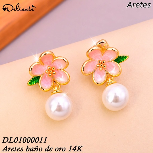[DL01000011] ARETES BAÑO DE ORO 14K.FLOR ROSADA.5 PET.C/PERLA MC59A 8MM(DEL1)