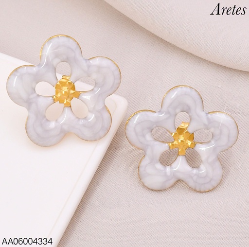 [AA06004334] ARETES ESMALTADOS CROQUI FLOR BLANCA WH260631