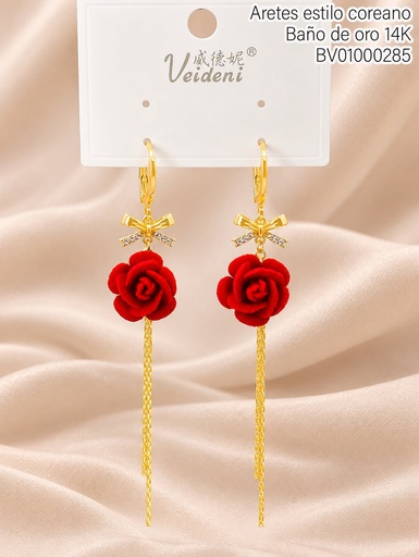 [BV01000285] ARETES HUGGIES BAÑO DE ORO 14K. FLOR ROJA GAMUZA/COLGANTES/LAZO EH-4483 (VEI080926)