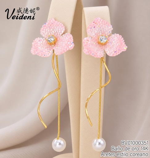 [BV01000351] ARETES BAÑO DE ORO 14K.FLOR 3 PET.CRISTALES EH-4702 (2VEI211026)