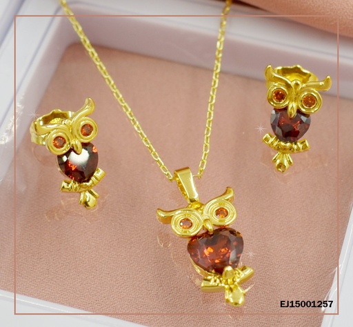[EJ15001257] JUEGO BÚHO DORADO CUERPO ZIRCONIA ROJO