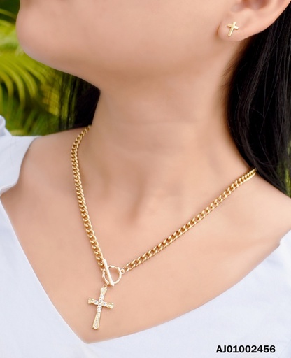 [AJ01002456] JUEGO DETALLES CRUCES, DIJE CRUZ GRABADA CADENA ESTILO TIFFANY (P.E.NOV2025)